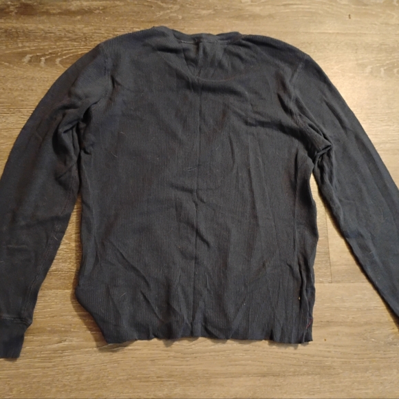 Guess Top 🖤 - Picture 5 of 5